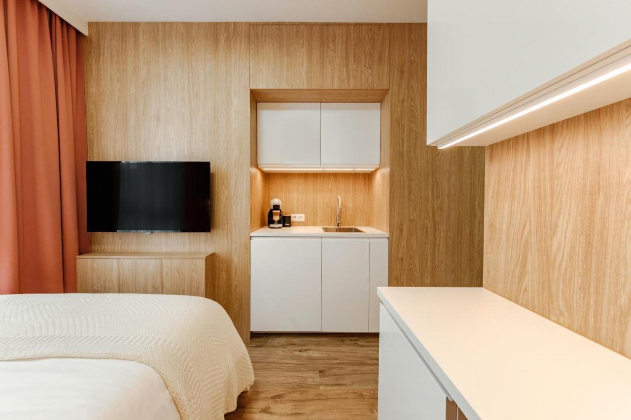 Studio Wola Apartament Kasprzaka - Wifi + Smart Tv Varsavia Esterno foto