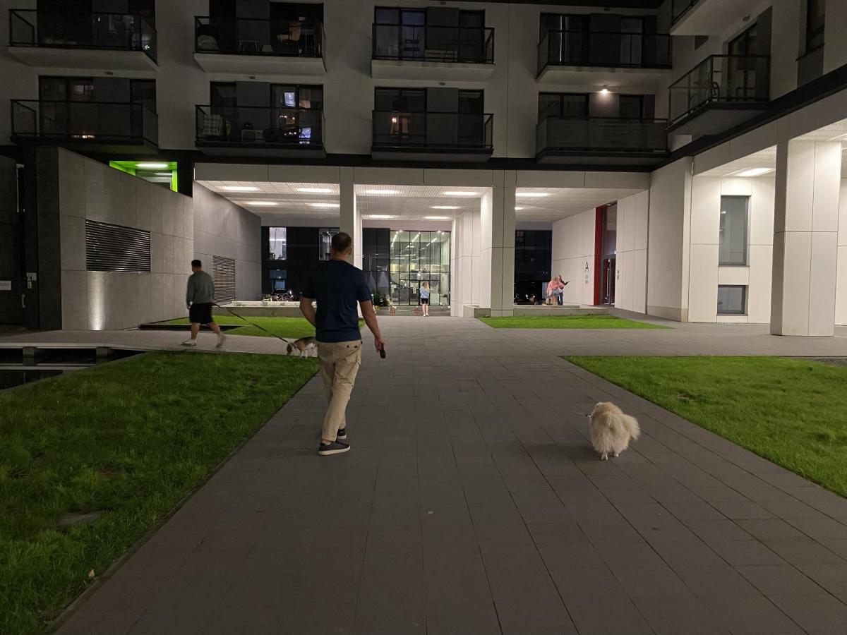 Studio Wola Apartament Kasprzaka - Wifi + Smart Tv Varsavia Esterno foto