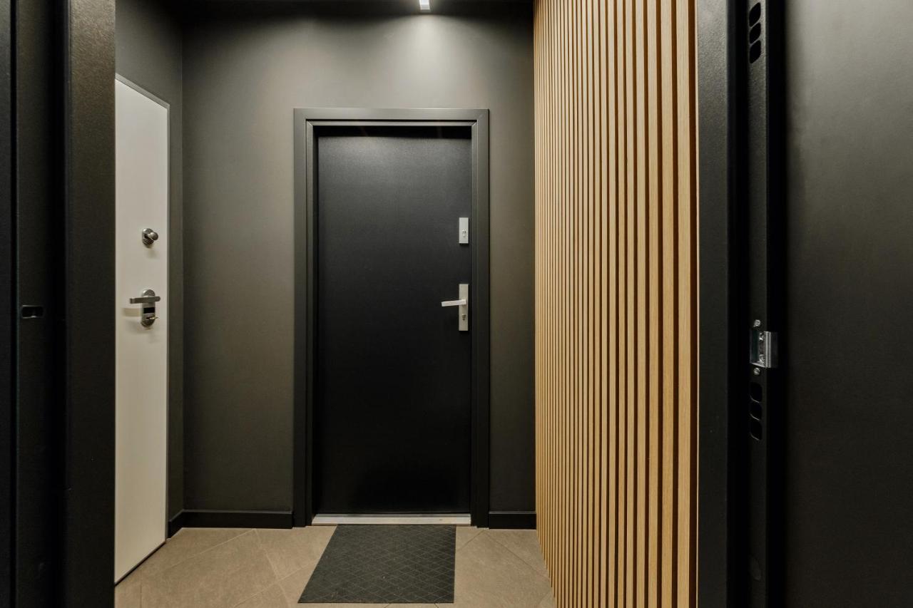 Studio Wola Apartament Kasprzaka - Wifi + Smart Tv Varsavia Esterno foto