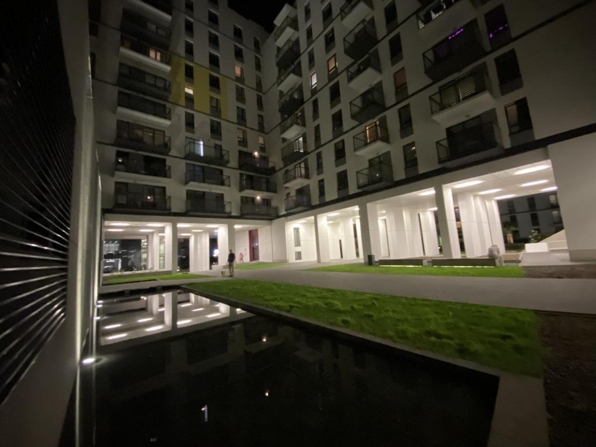 Studio Wola Apartament Kasprzaka - Wifi + Smart Tv Varsavia Esterno foto