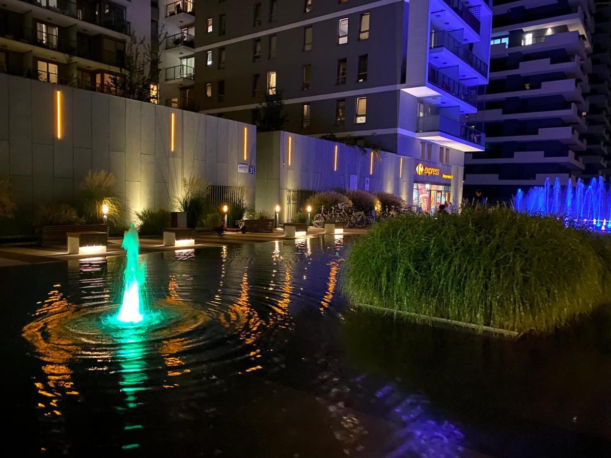 Studio Wola Apartament Kasprzaka - Wifi + Smart Tv Varsavia Esterno foto