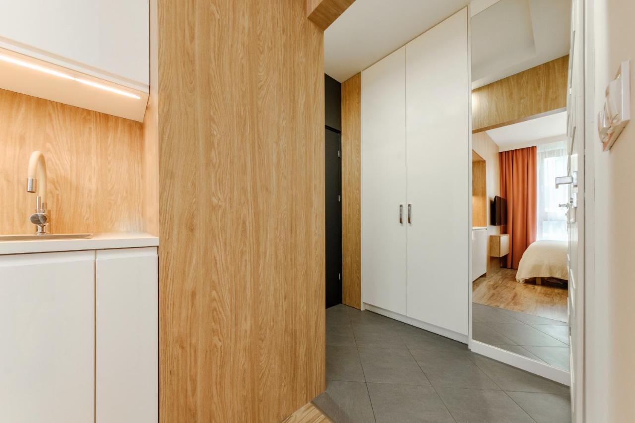 Studio Wola Apartament Kasprzaka - Wifi + Smart Tv Varsavia Esterno foto