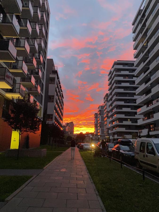 Studio Wola Apartament Kasprzaka - Wifi + Smart Tv Varsavia Esterno foto