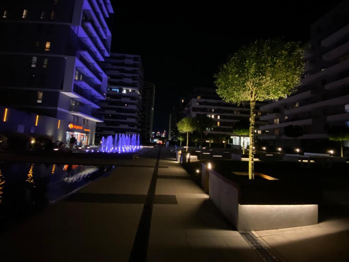 Studio Wola Apartament Kasprzaka - Wifi + Smart Tv Varsavia Esterno foto